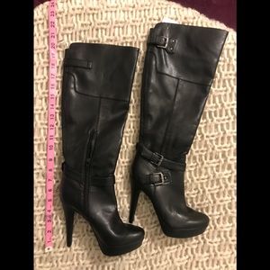 NWOB knee high boots by Guess size 7